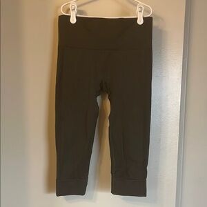 Olive green Lululemon short leggings